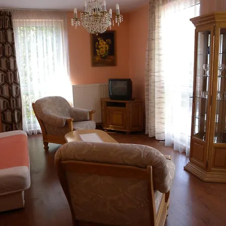 One-bedroom In Heviz/balaton 18967 Apartmán